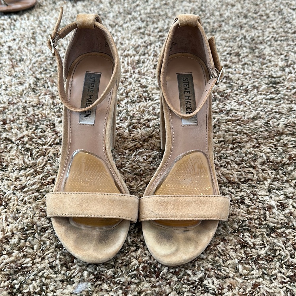 Steve Madden Tan Suede Heels